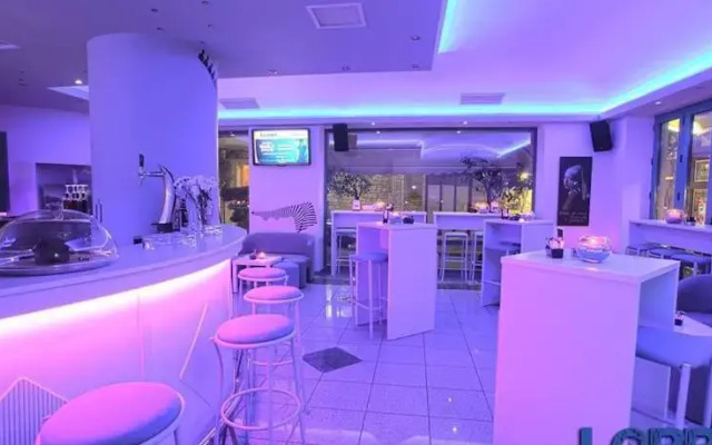 Isthmia Hotel