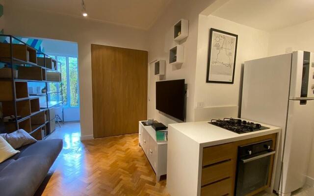 Elegância à Beira-Mar: Apto 1Qto c/ Smart TV