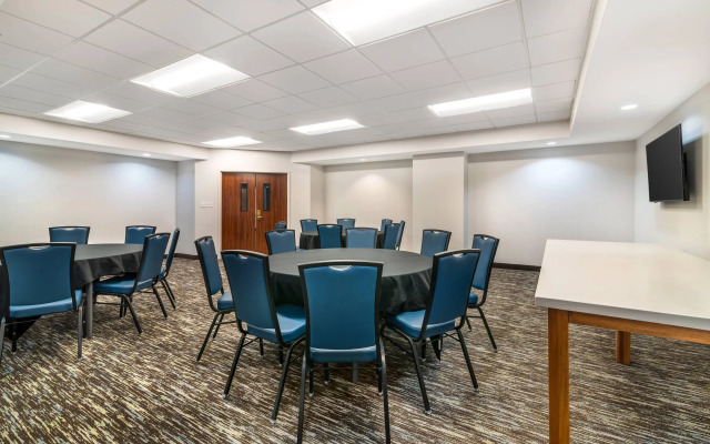 The Clocktower Hotel at Century House, an Ascend Collection Hotel