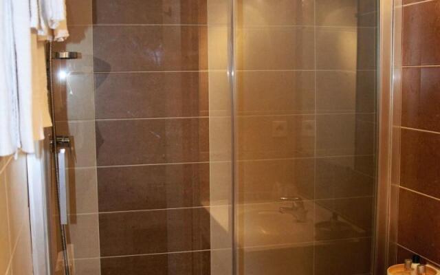 Hotel Albizzia