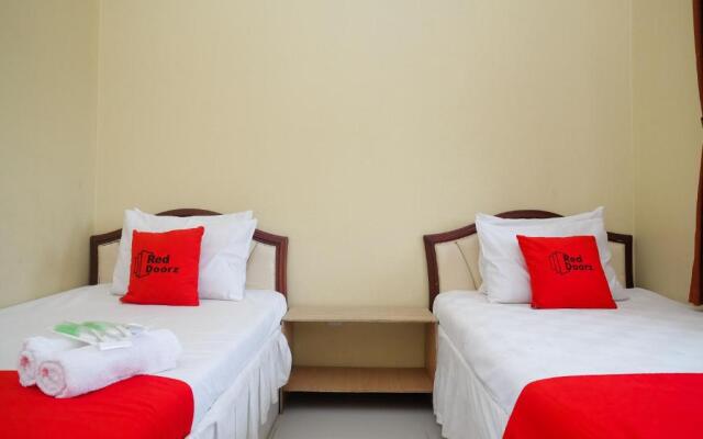 RedDoorz Syariah near Taman Rekreasi Kalianget Wonosobo