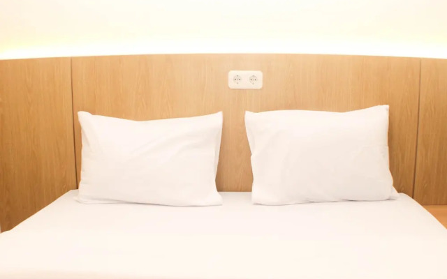 Tranquil And Cozy Studio At Meikarta Apartment