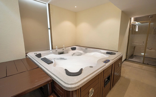 The BellaVista Hotel Chandigarh Panchkula