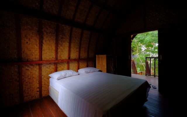Deep House Bungalows
