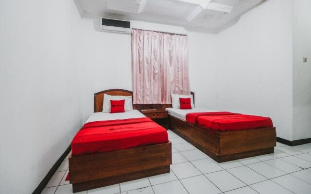 RedDoorz Plus @ Megamendung Puncak Bogor