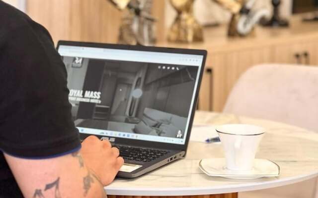 Royal Mass Airport Business Hotel