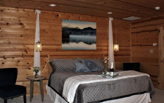 River Road Venue & Lodging