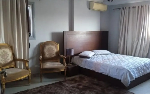 Female only A Room in 3 rooms CITYCENTRE