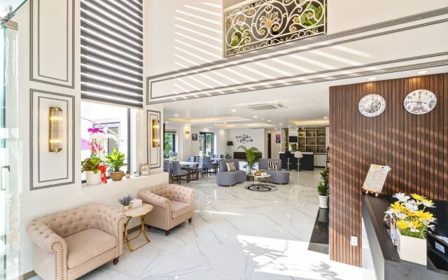 The Royal Hotel Apartment - Phu My Hung