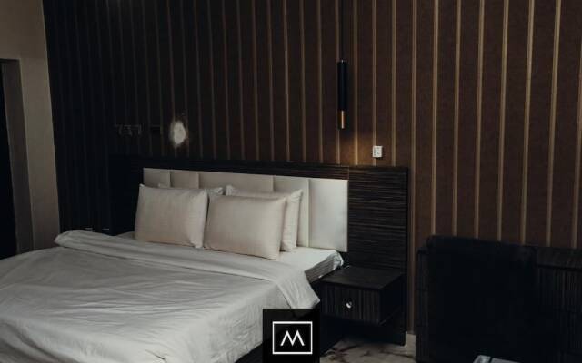 Mo-House Hotels and Apartments