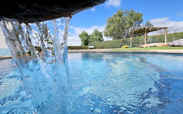 Toca do Fradinho - Pera 3 7Km da Praia