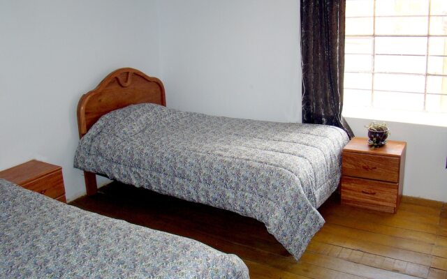 Tupackers Hostel