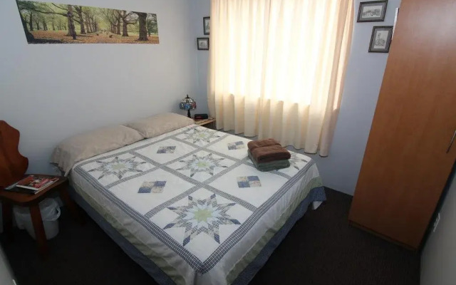 Upper Deck Hostel