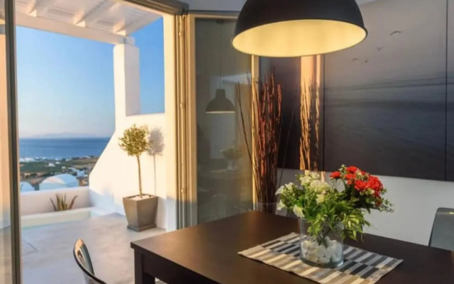 Amazing View Finikia Oia Villa