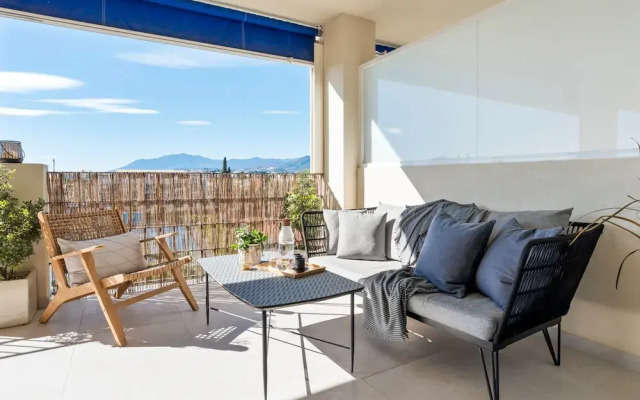 Sunny Getaway With Pool in Marbella - Ref M54