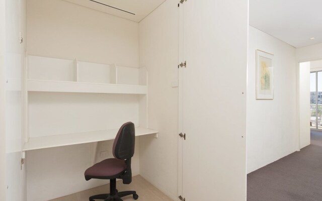 Cote D'Azur,  Unit 41/61 Donald Street