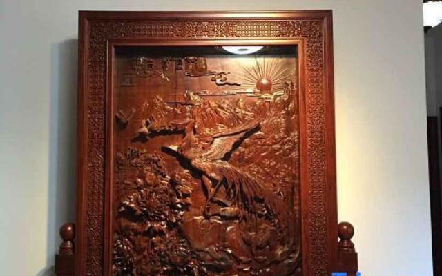 Yaqiu Courtyard Featured Hostel