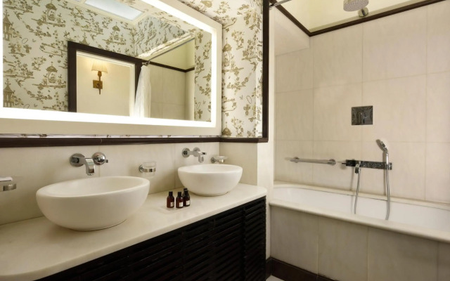 San Firenze Suites & Spa