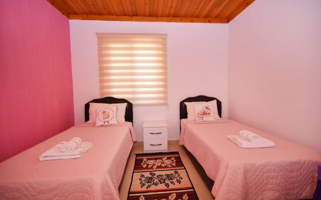 Villa Begum by Helaltatilvillari