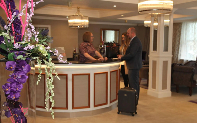 Royal Hotel