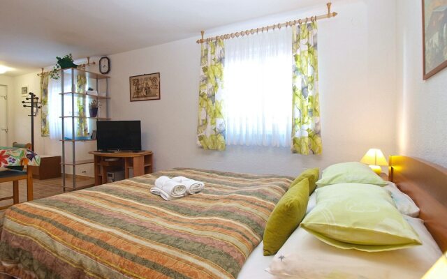 Apartments Jacqueline 1227