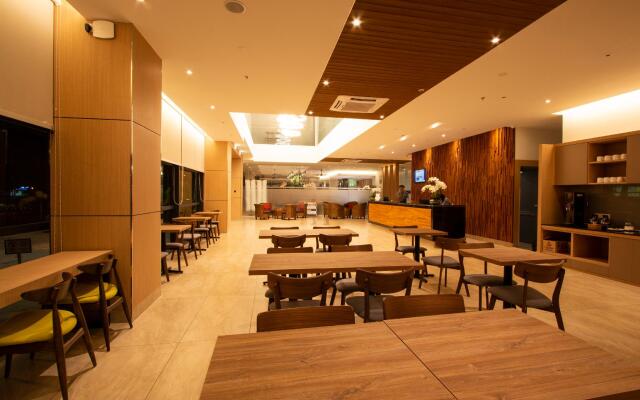 AZ Hotel & Serviced Apartments