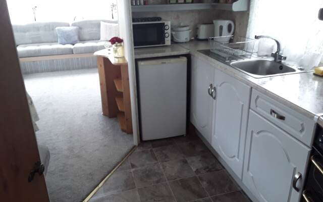 3 bed Caravan Suzie 1,10 Mins From Beach Suzie 1