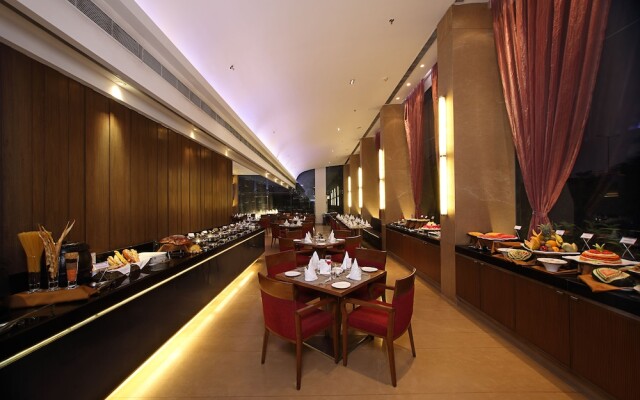 Fortune Select SG Highway, Ahmedabad - Member ITC Hotels' Group