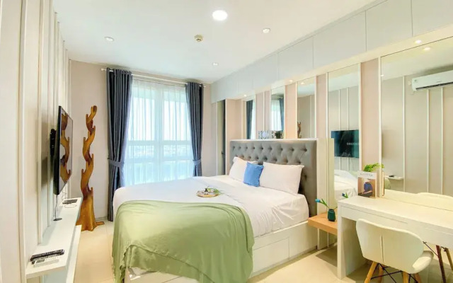 Fancy And Nice 1Br At Citralake Suites Apartment