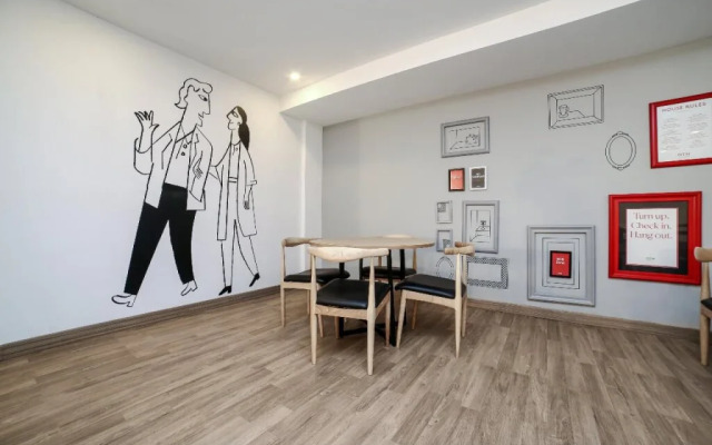 OYO Townhouse 068 Sohna Road 2
