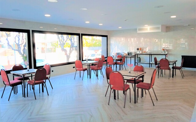 Hotel 153