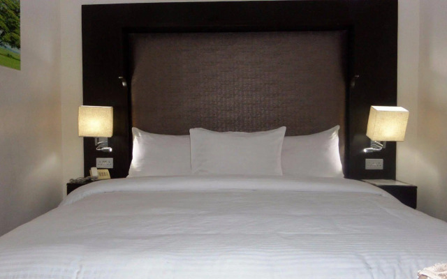 Larry Mitchelle Suites