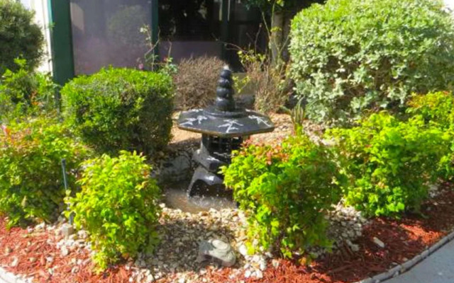 Super Inn & Suites by OYO Milledgeville