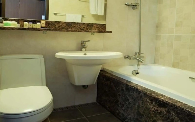 Orient Hotel & Resort