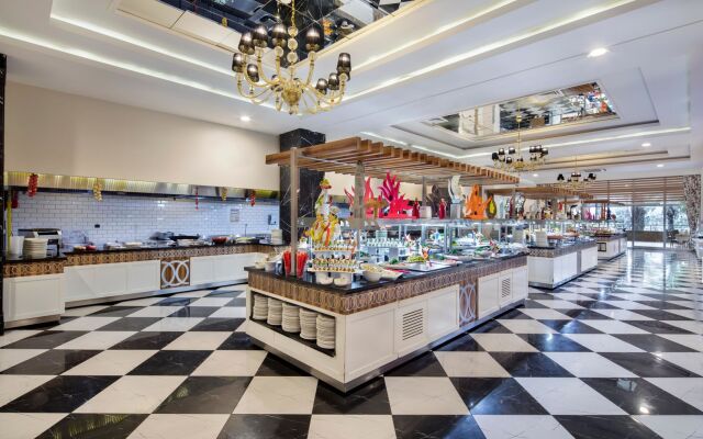 Royal Garden Beach Hotel - All Inclusive