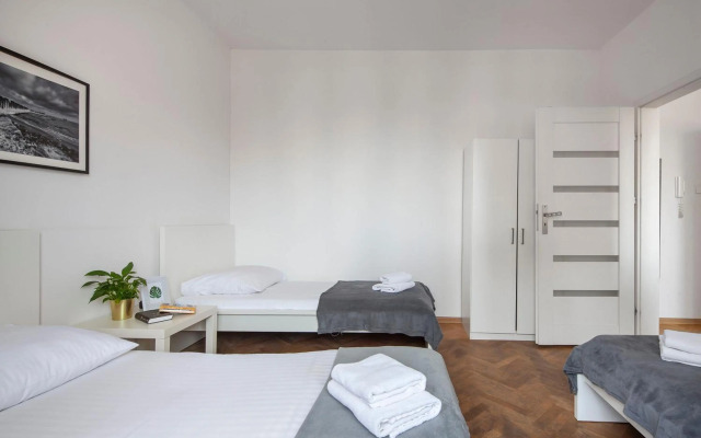 Sleepy3city Apartments 10 Lutego 23