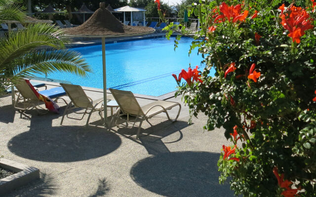 Penelope Beach Hotel Apts