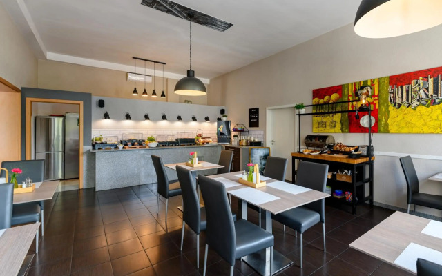 SleepinRoomz Boutique Hotel