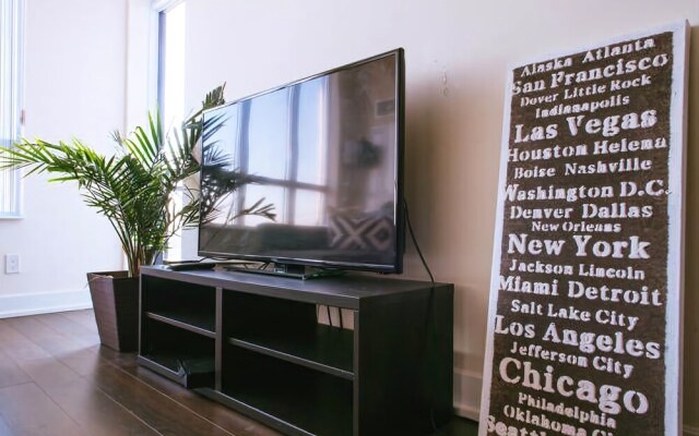 JP Stays - Luxurious Condo offered by Short Term Stays