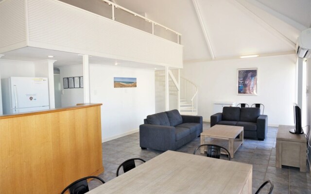 Osprey Holiday Village Unit 111