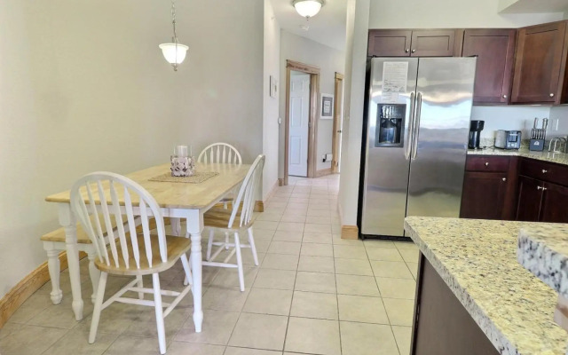 LSC201 - Gracen`s Sweet Retreat