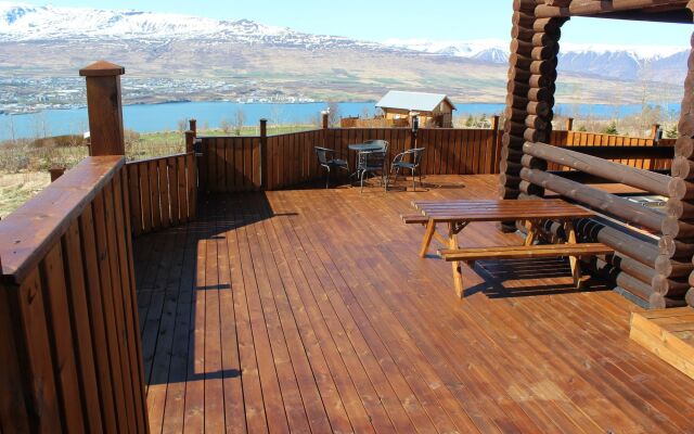 Akureyri Log Cabin