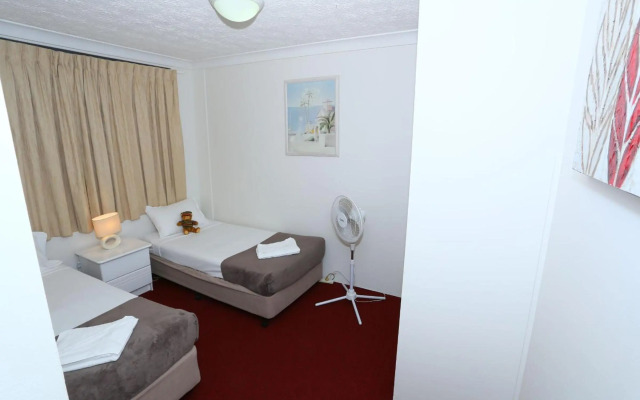 St Tropez Apartments