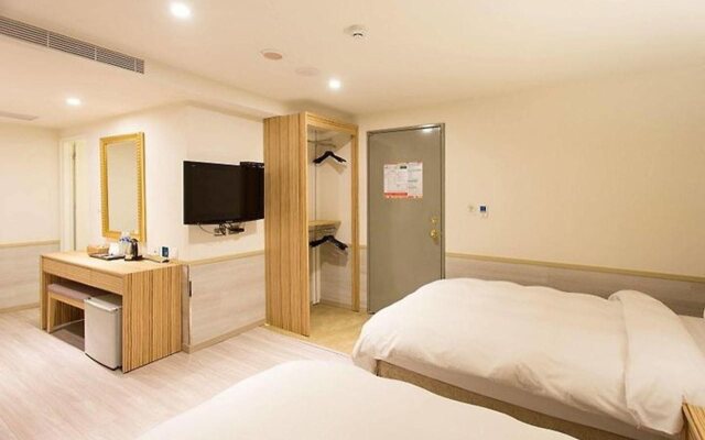 Rainbow Hotel