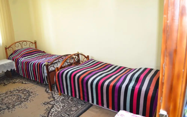 Serik & Geora Guesthouse