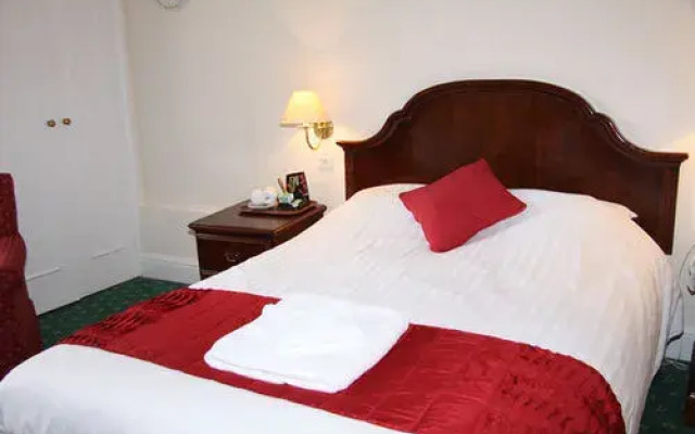 The Radnorshire Arms Hotel