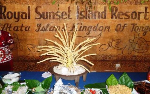 Royal Sunset Island Resort