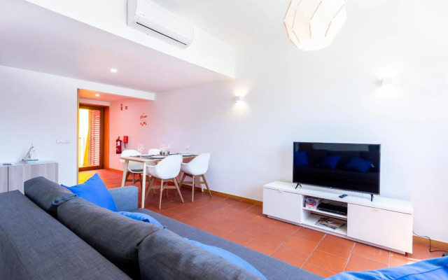 Marina Lovers by Seewest