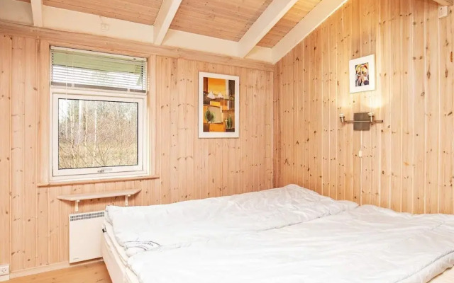 6 Person Holiday Home in Jerup