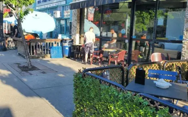 Toronto Little Italy Guest House